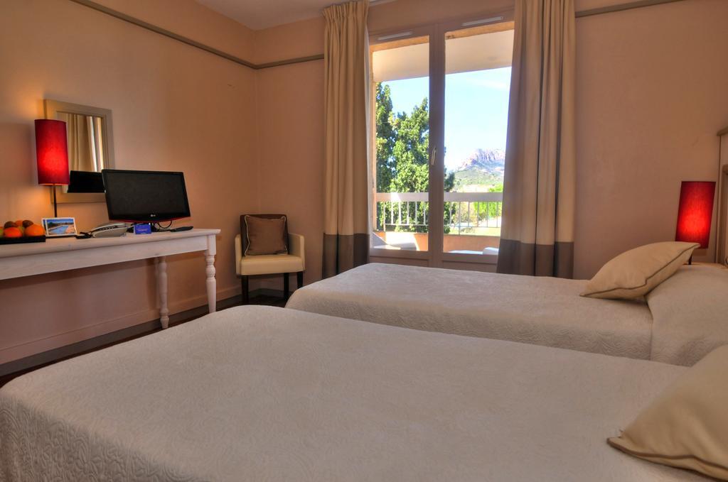 Village Club Mileade Roquebrune/Argens Room photo